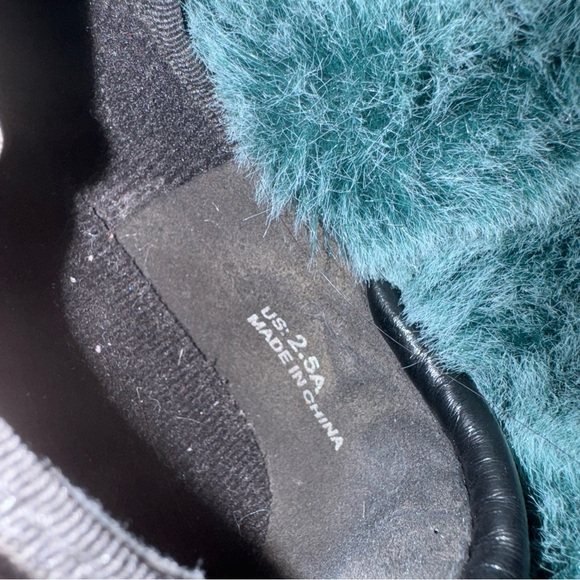 ABT American Ballet Theatre Size 2.5A Tap Shoes Hook & Loop Closure - Picture 4 of 4